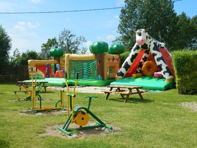 Camping La Haie Penee **** Сен-Кантен-ан-Турмон Экстерьер фото